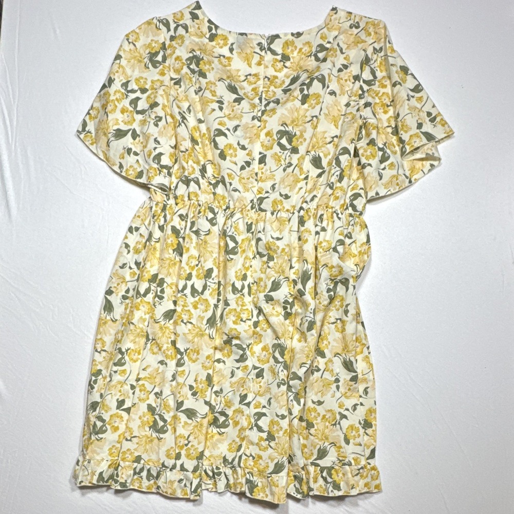 SHEIN CURVE Women's 1XL Cream/Yellow/Green Floral A-Line V-Neck Flutter Dress - Picture 9 of 11